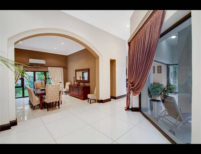 5 BEDROOM HOUSE FOR SALE IN DAINFERN GOLF ESTATE
